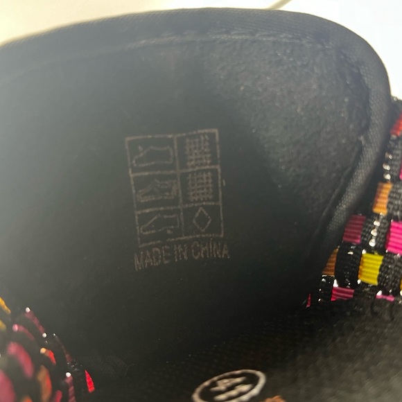 Bernie Mev Pull-On Mary Jane Platform Shoes - Picture 6 of 6